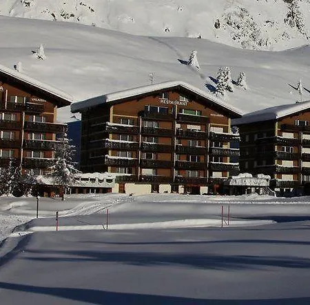 Royal Resort 4*