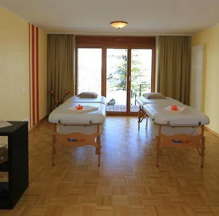Royal Resort