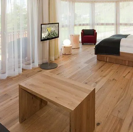 Royal 4* Riederalp